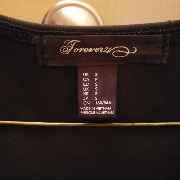 Forever 21 Simple Black dress size Small - Picture 2 of 2
